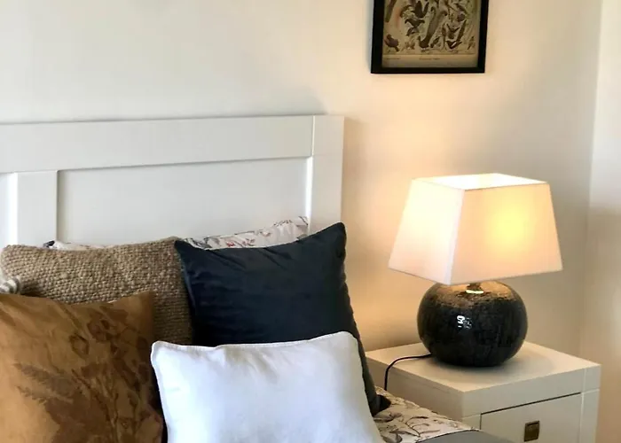 شقة Precioso Y Acogedor En Zona De Golf إِستيبونا